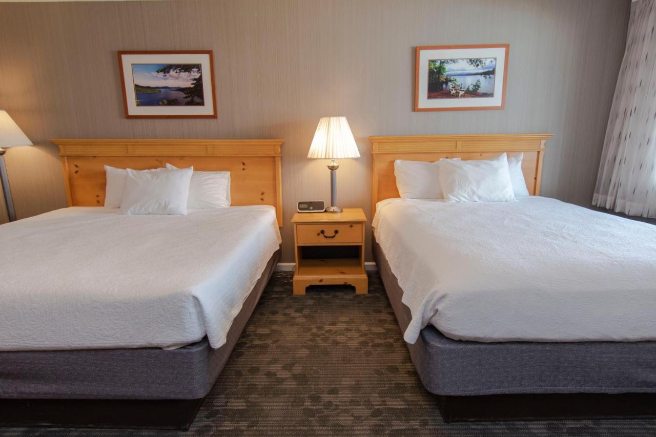 Poolside Room 1 King 1 Queen Bed,1072613629:JPEG
